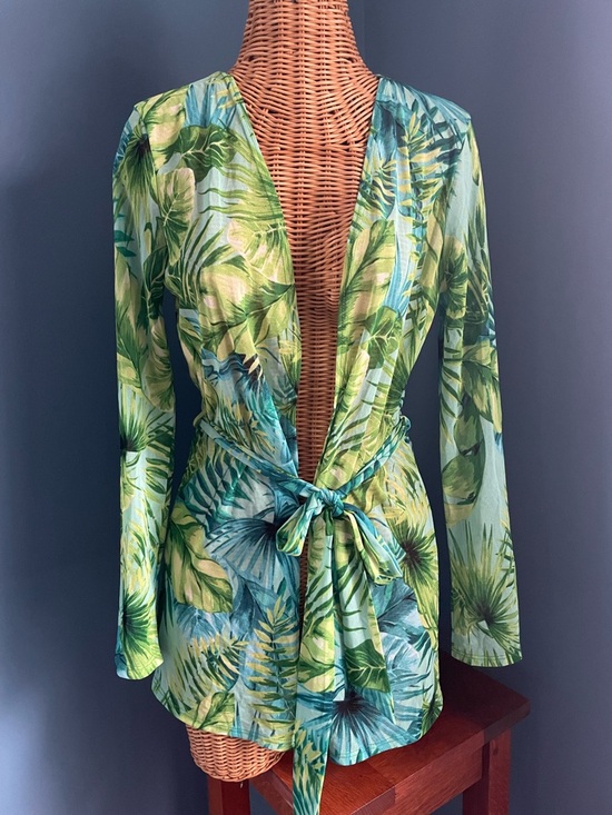 Votique Other - Tropical Green Stretchy Mesh Tie-Waist Swim or Beach Cover-Up J Lo Inspired